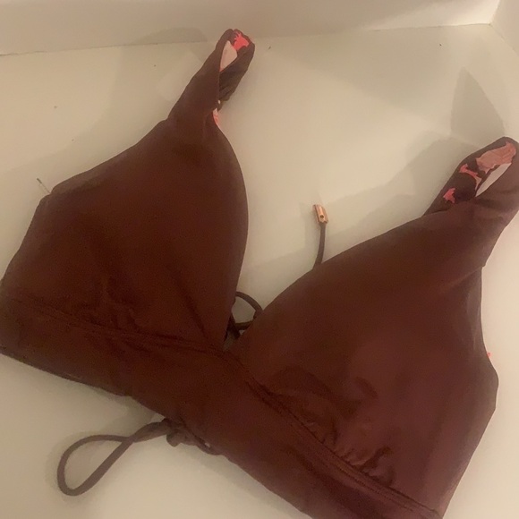 Maaji Reversible Bikini top NWOT - Picture 4 of 5
